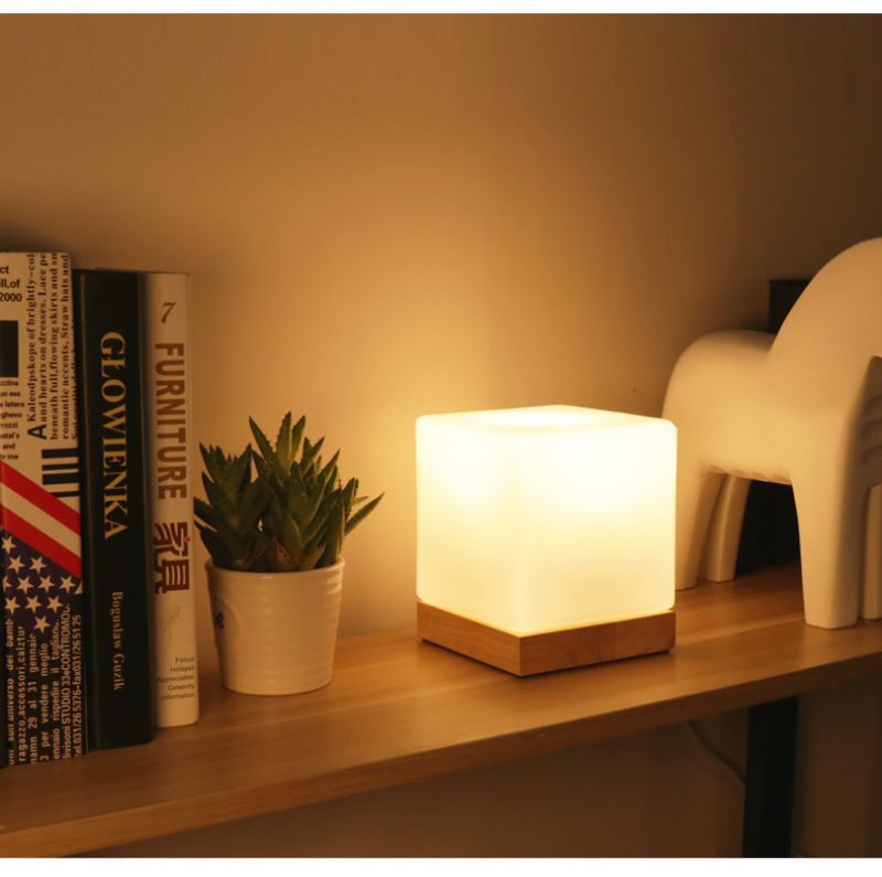 Modern Cube Lamp